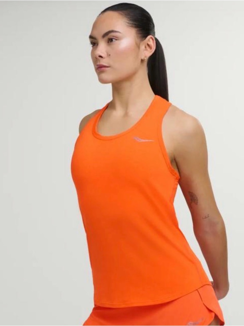 Saucony Women’s Running Tank Top Large Bright Coral Orange Racerback Performance
